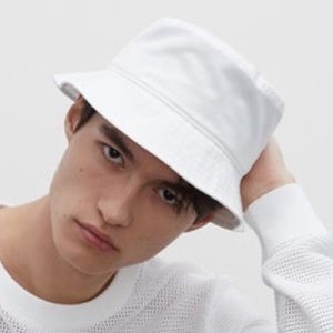 Club Monaco Bucket Hat